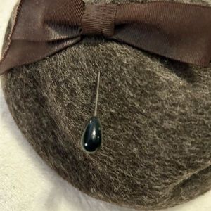 VINTAGE Betmar Wool blend hat with hat pin.